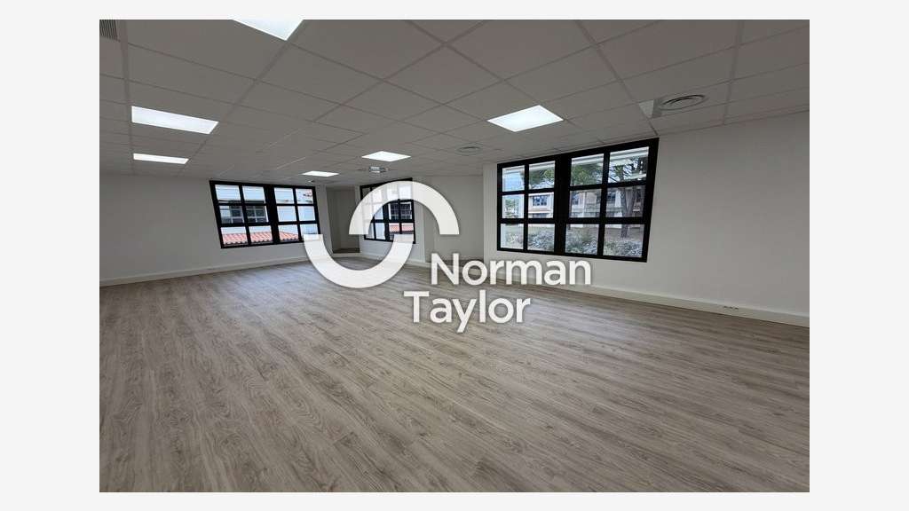 Bureaux 288m² à louer à Montpellier