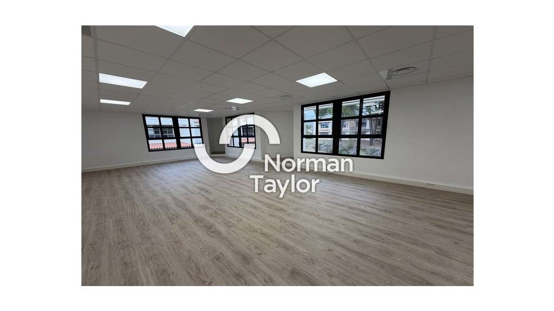 Bureaux 288m² à louer à Montpellier