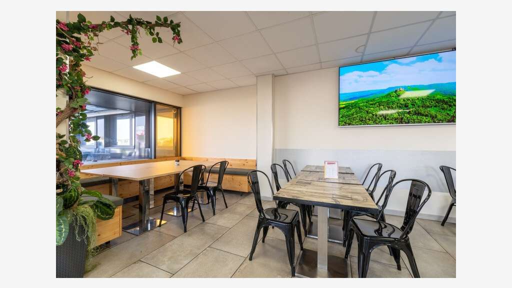 Bureau fonctionnel 84m² à Montpellier Garosud