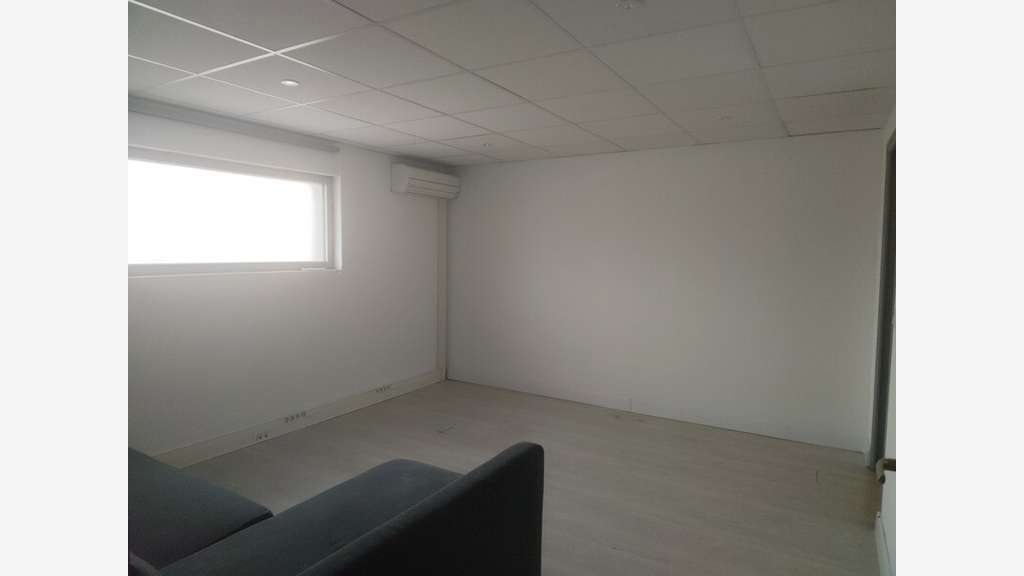 A louer bureaux à Montpellier sortie 31 de l'A709