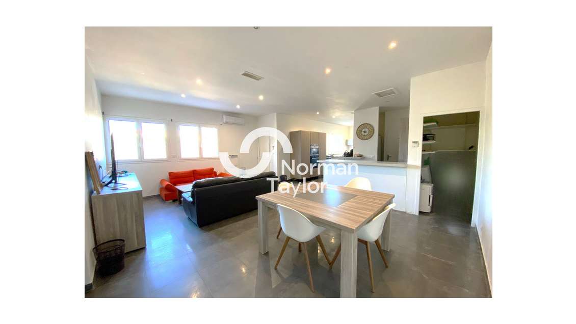 Location bureaux 150m² terrasse parkings Juvignac