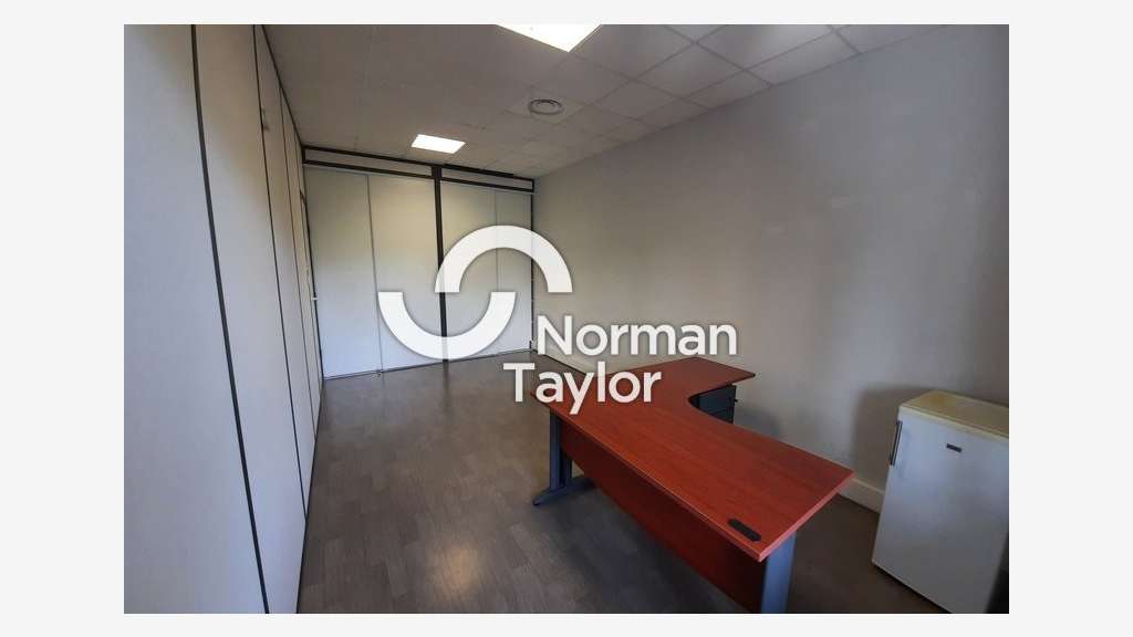 Bureaux 105m² à louer ZFU Parc 2000 Montpellier