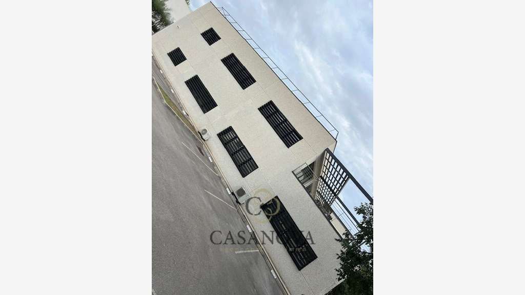 A louer bureaux divisibles de 457m² à Montpellier