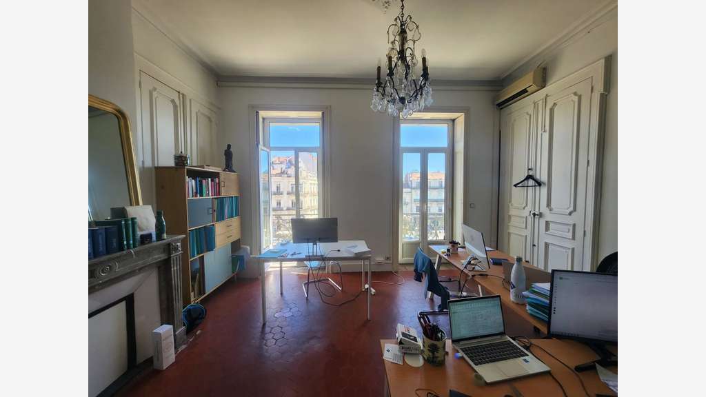 Loue bureaux d’exception 148m² Montpellier Comédie