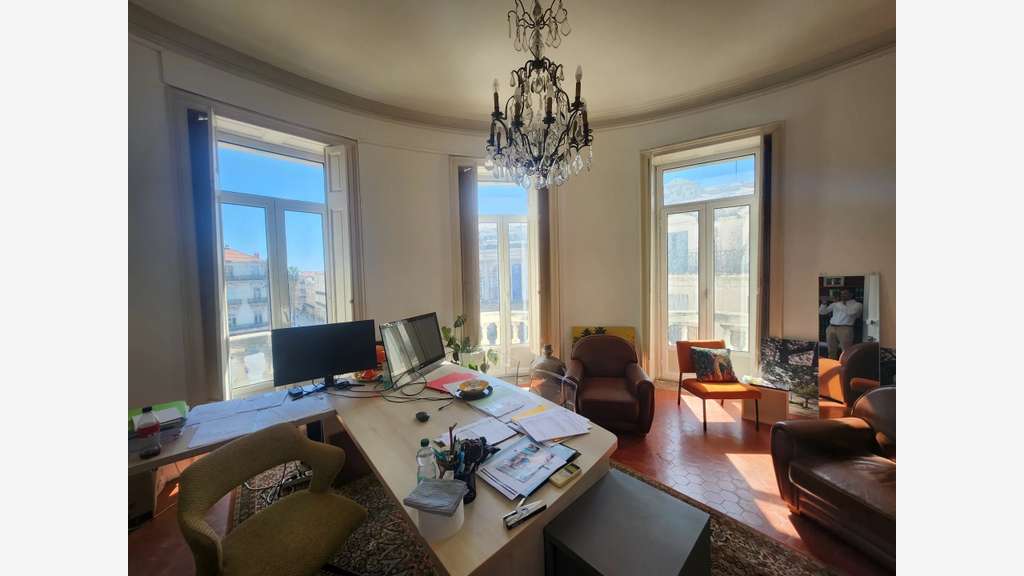 Loue bureaux d’exception 148m² Montpellier Comédie