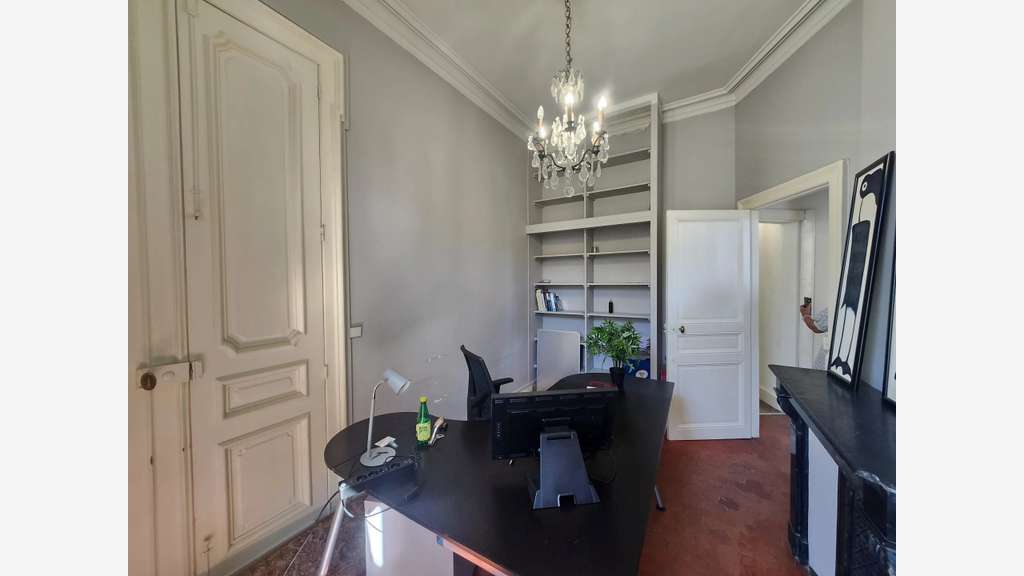 Loue bureaux d’exception 148m² Montpellier Comédie