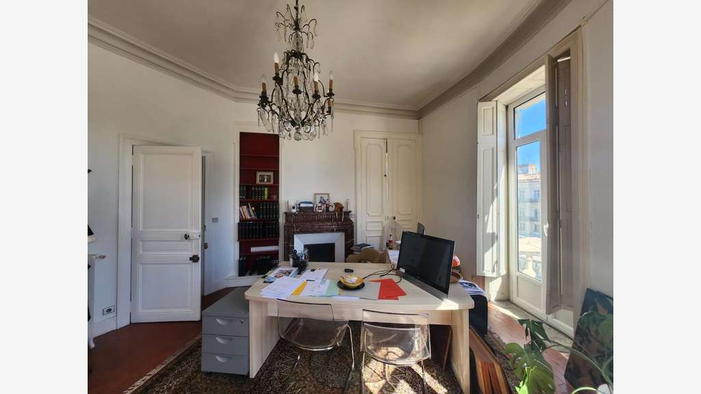 Loue bureaux d’exception 148m² Montpellier Comédie