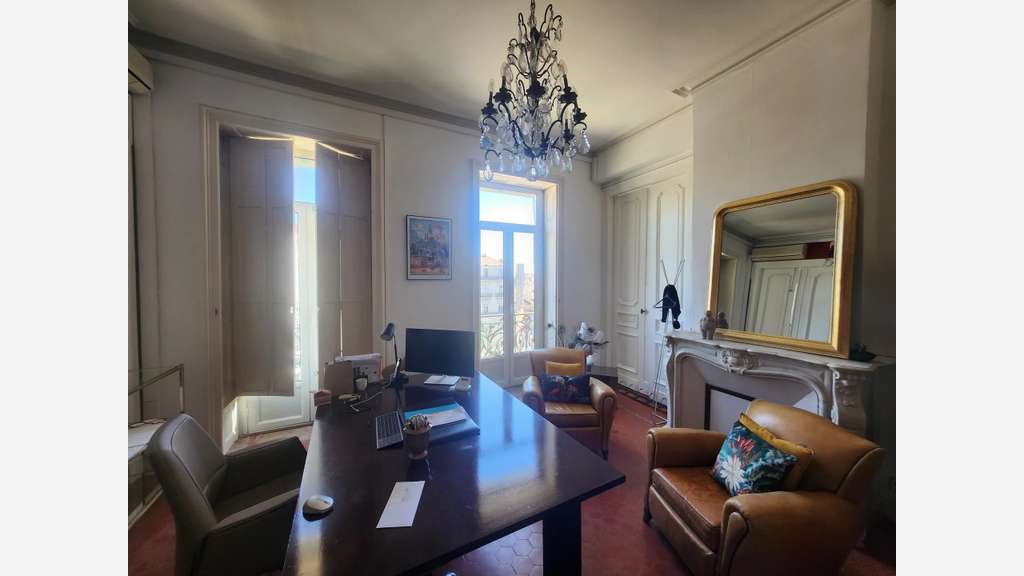 Loue bureaux d’exception 148m² Montpellier Comédie