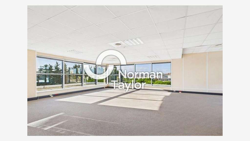 A louer bureaux 1195m² empl premium Montpellier