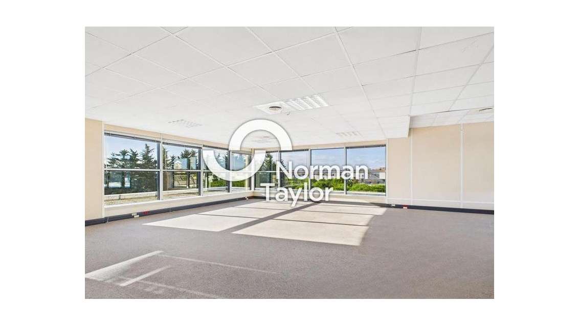 A louer bureaux 1195m² empl premium Montpellier
