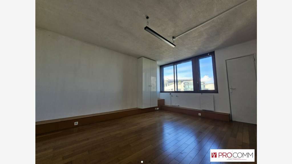 Bureaux 44m² R+3 à louer à Montpellier centre