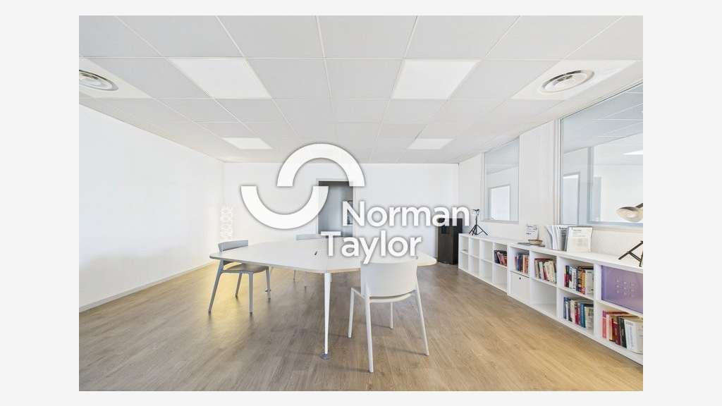 A louer bureaux 1723m² Montpellier Parc Bellegarde