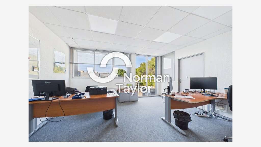 A louer bureaux 1723m² Montpellier Parc Bellegarde
