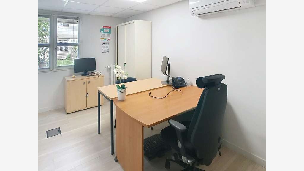 A louer bureaux 81m² Montpellier secteur Antigone