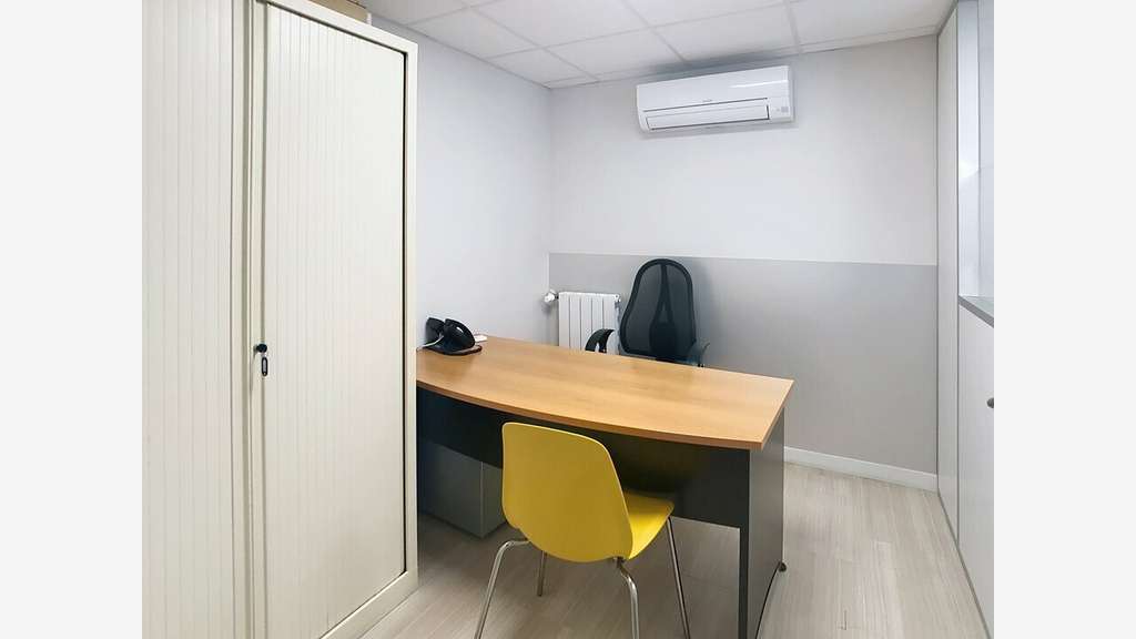 A louer bureaux 81m² Montpellier secteur Antigone