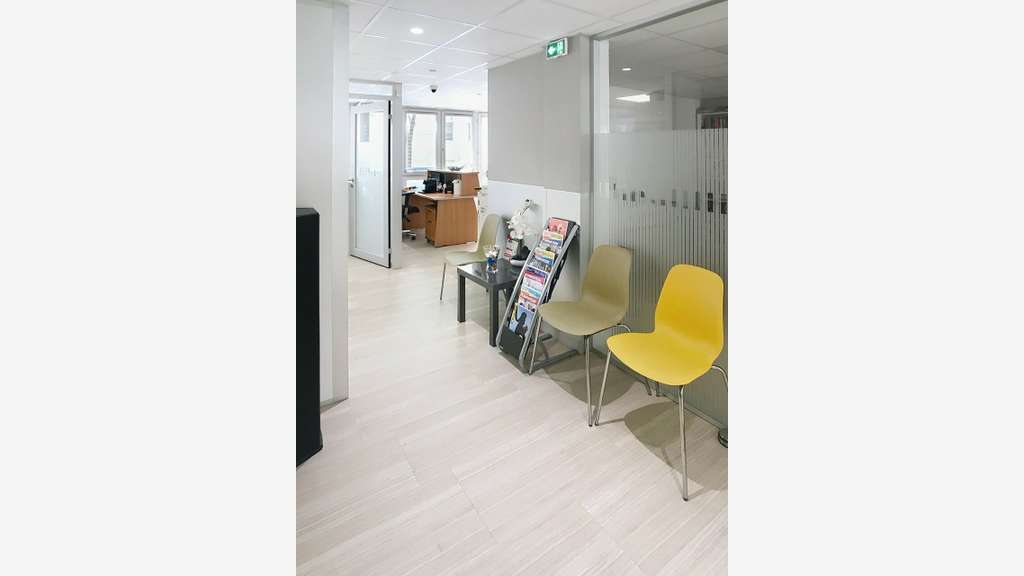 A louer bureaux 81m² Montpellier secteur Antigone