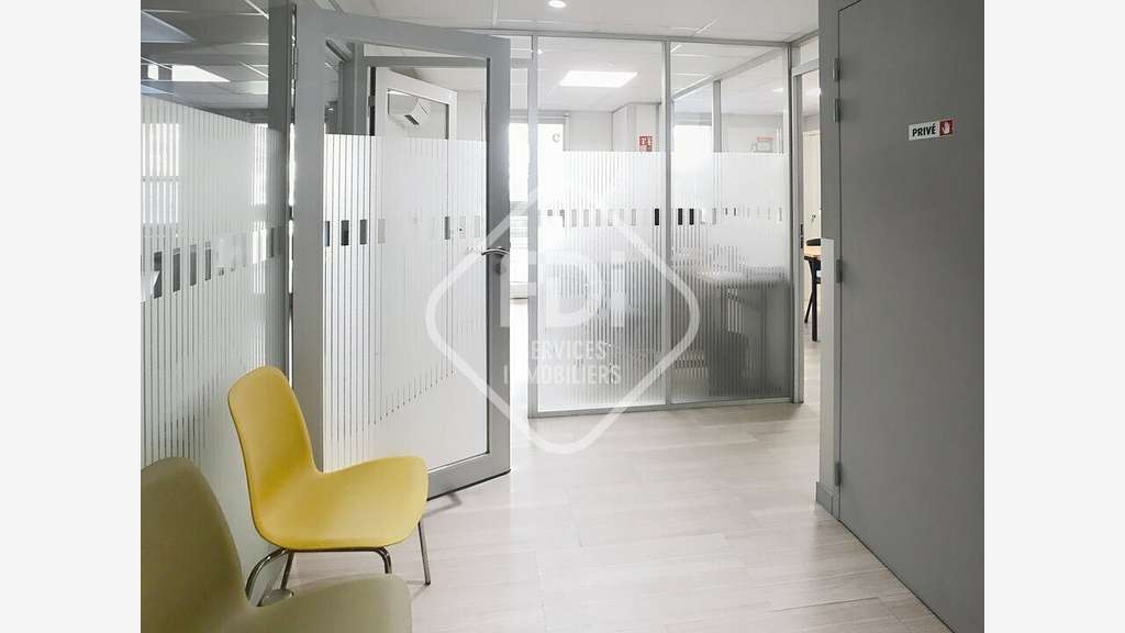 A louer bureaux 81m² Montpellier secteur Antigone