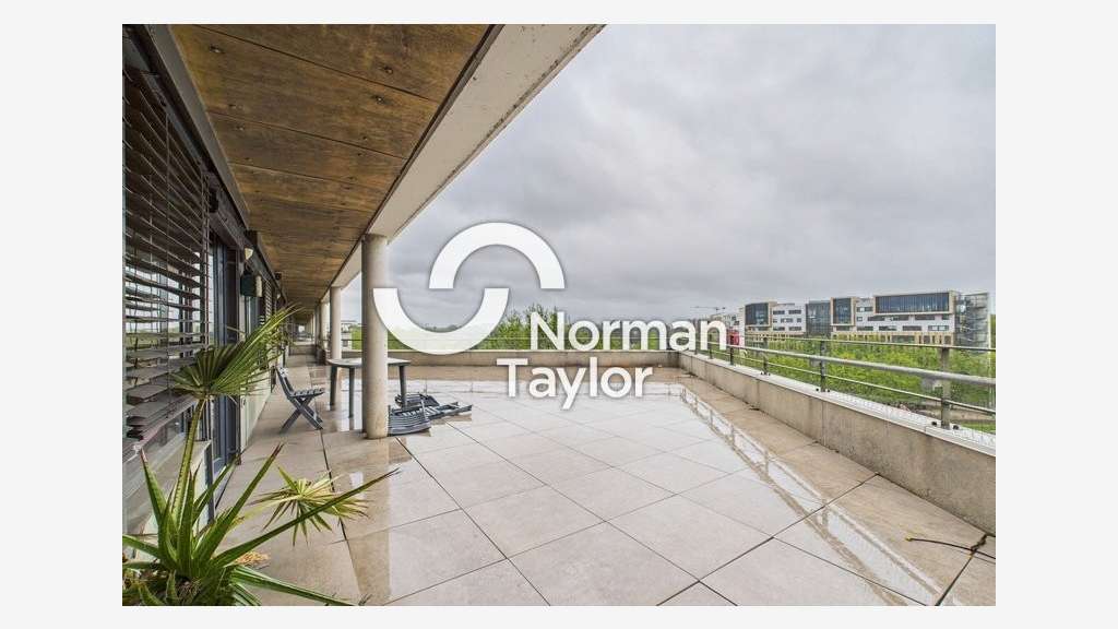 A louer bureaux 333m² en R+6 à Montpellier centre