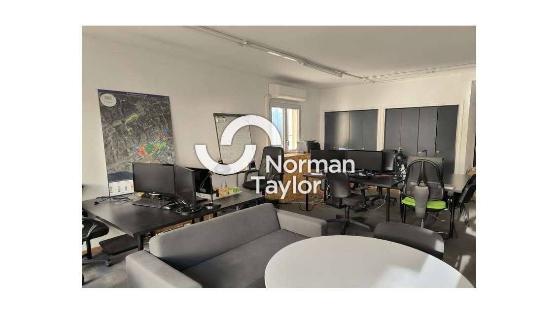 A louer bureaux 95m² RDC Montpellier quartier Alco