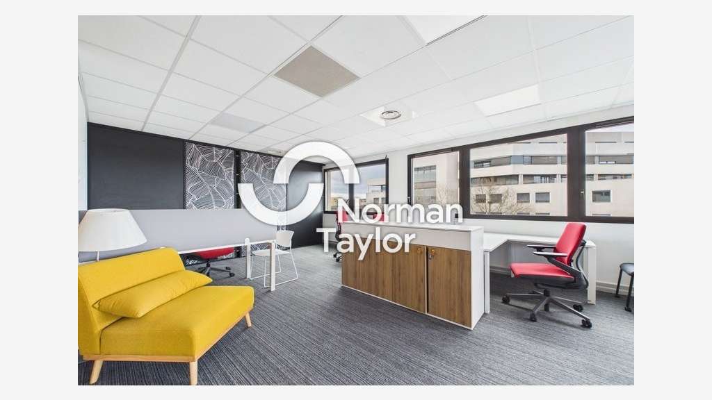 Bureaux 431m² en open space à louer Port Marianne