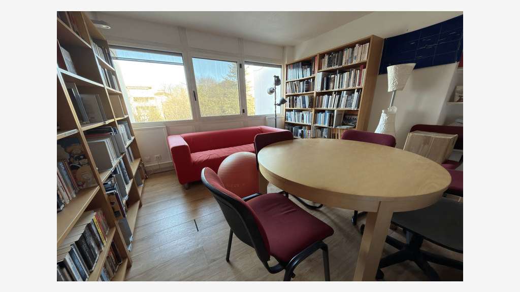 Bureaux 163m² R+3 à louer à Montpellier Antigone