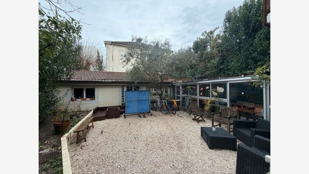 Bureaux 300m² à louer à Montpellier Arceaux