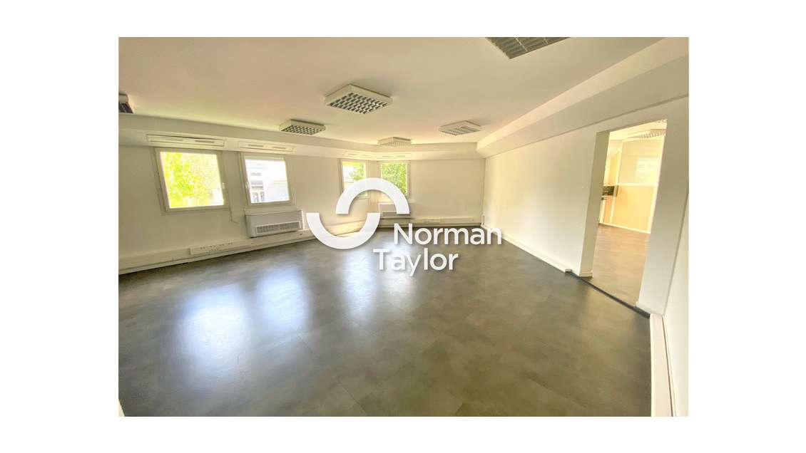 Location bureaux de 366m² à Montpellier Parc 2000