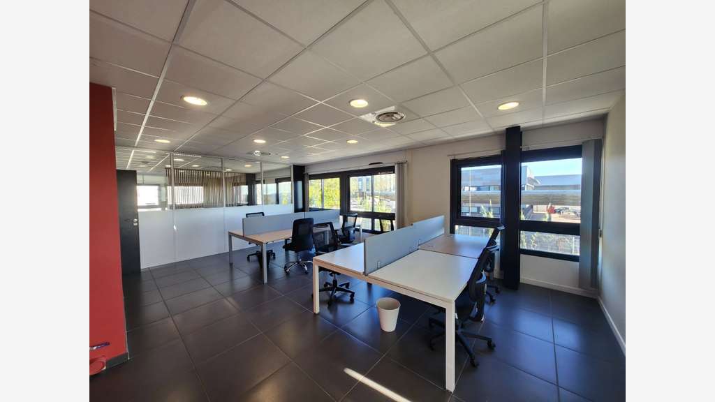 Bureaux à louer 290m² R+1 Montpellier Parc 2000