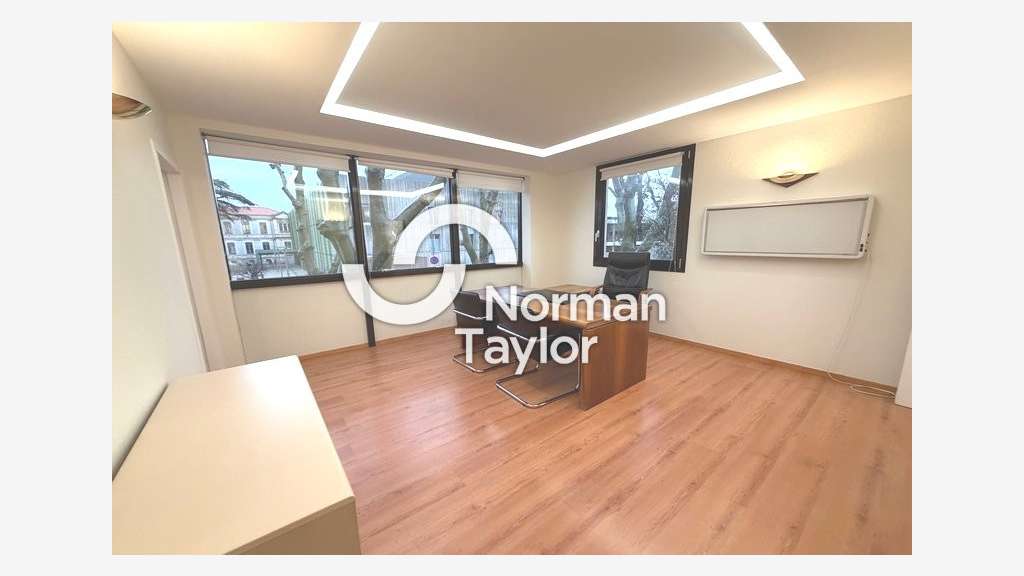 A louer bureaux de 166m² à Montpellier Boutonnet