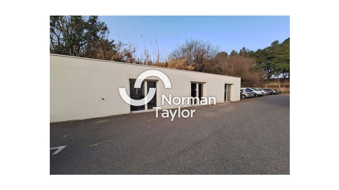 A louer bureaux 90m² accès A9 immédiat Montpellier