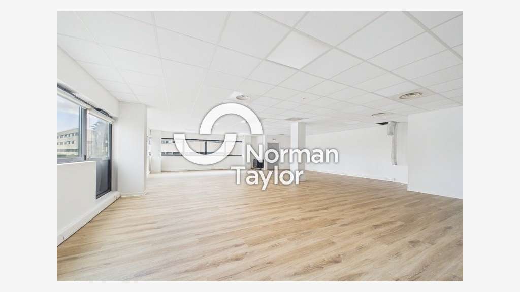Bureaux 129m² à louer à Montpellier Millénaire