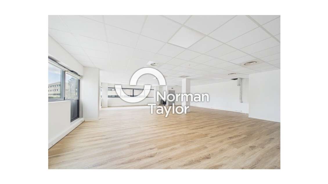 BUREAUX à louer dans le 34