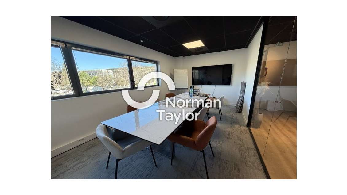 Bureaux 138m² R+1 à louer à Montpellier Millénaire