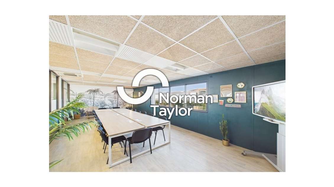 Bureaux 321m² excellent état ZAC de Castries