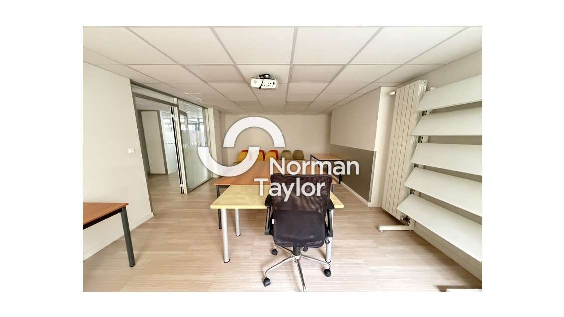 Bureaux 86m² à louer à Montpellier Antigone 