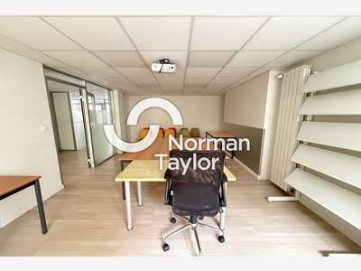 Bureaux 86m² à louer à Montpellier Antigone