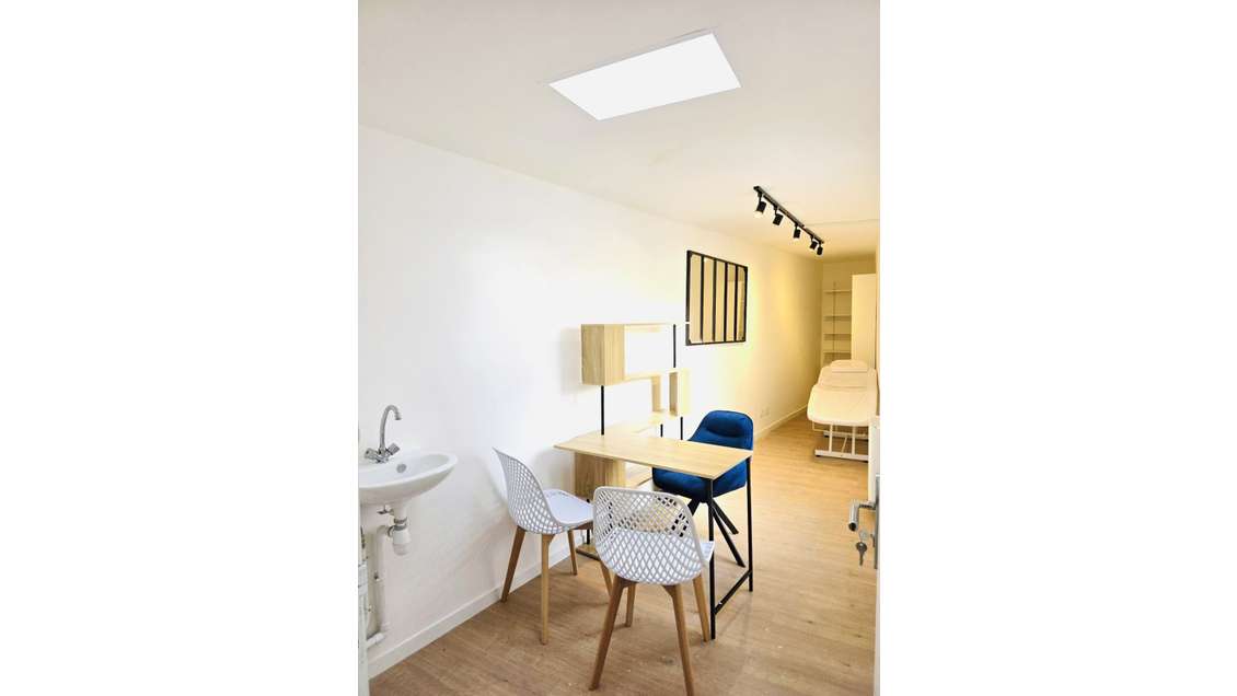 À LOUER Bureaux neufs de 11 m² Emplacement Pre