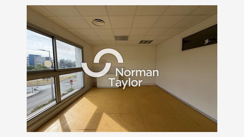 Bureaux 65m² à louer à Montpellier Croix d'Argent