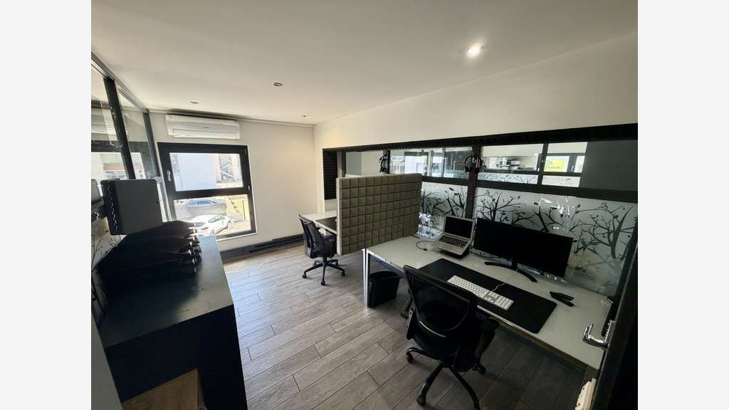 Bureaux privatifs équipés & climatisés 10 à 13m²