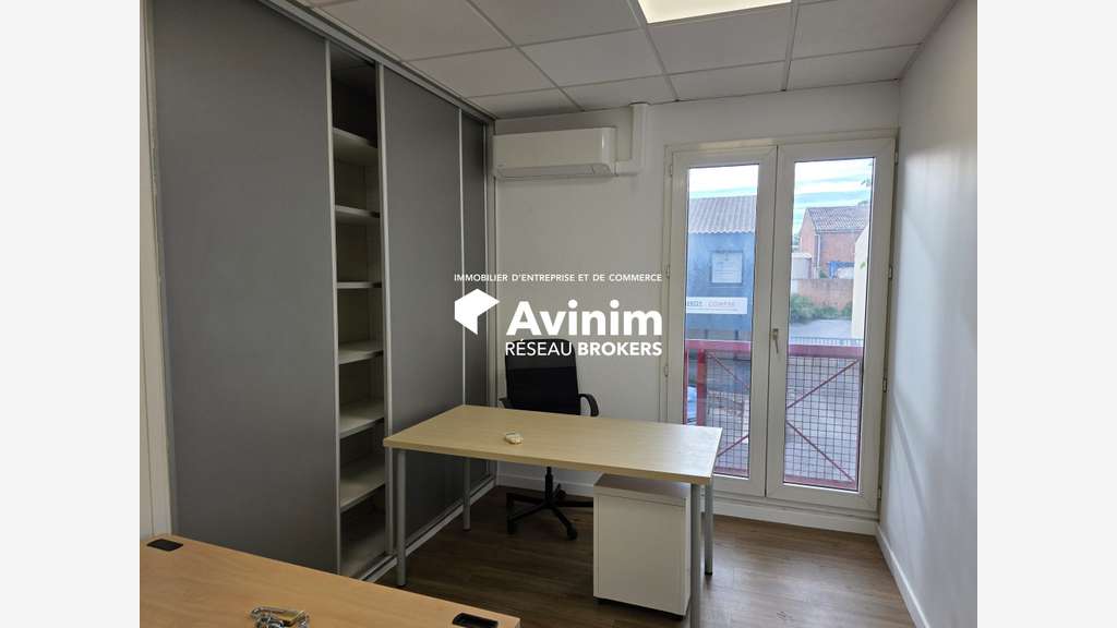 Bureau 65m² à louer Montpellier Prés d'Arènes