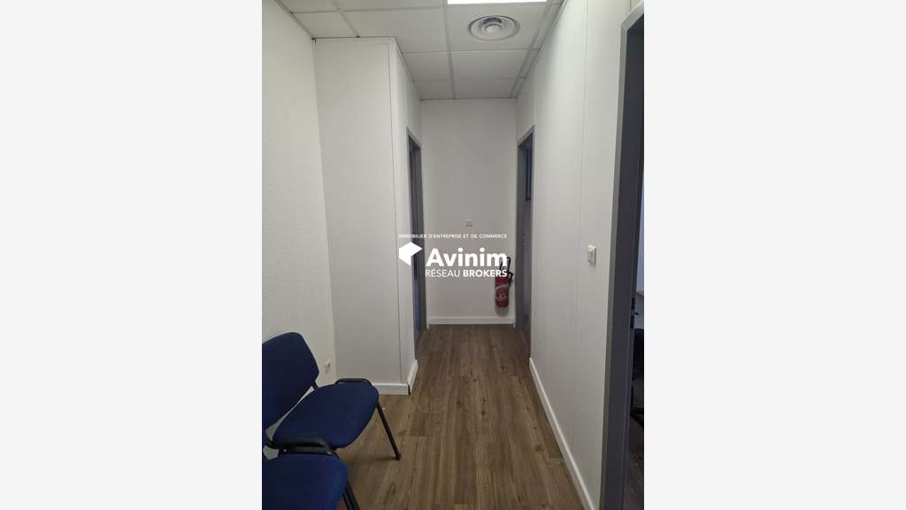 Bureau 65m² à louer Montpellier Prés d'Arènes