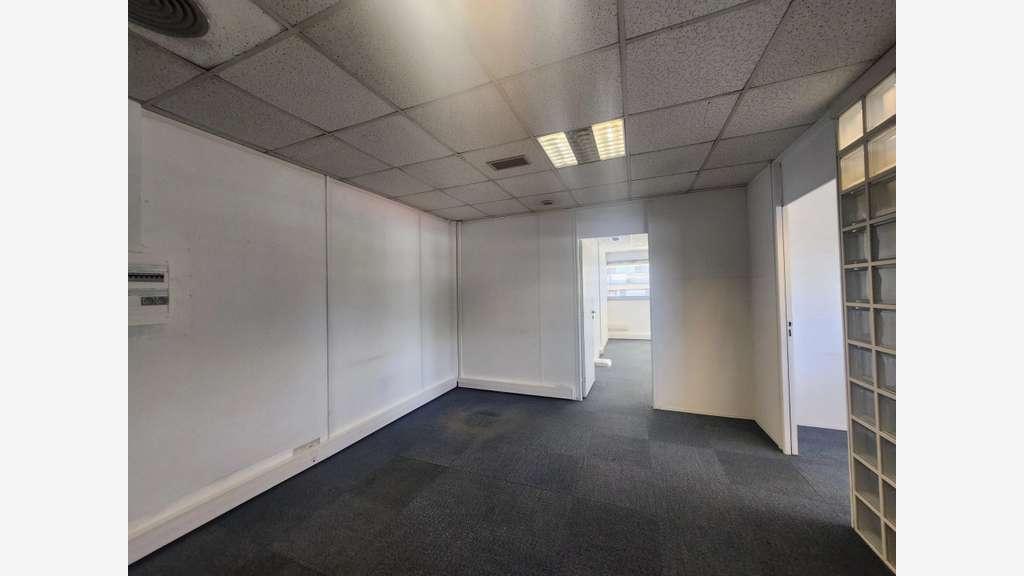 A louer bureaux 83m² à Montpellier Près d'Arènes 