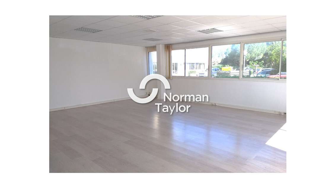 A louer bureaux 287m² Green-Park Baillargues