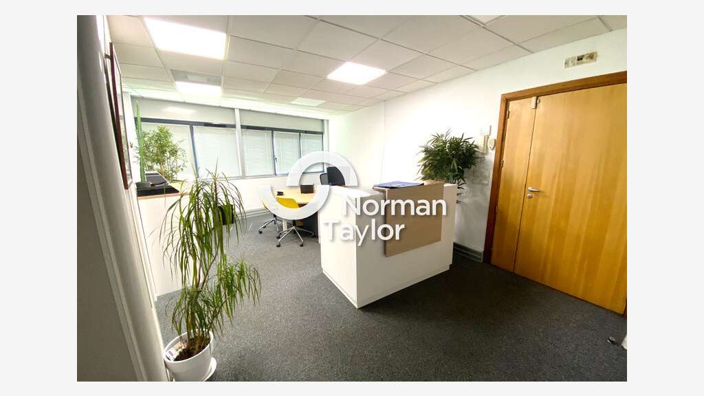 Bureaux 120m² RDC à louer Montpellier