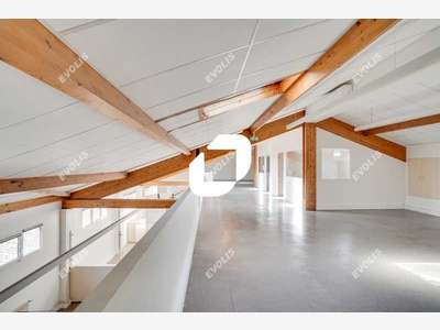 A louer Bureaux 602m² Montreuil