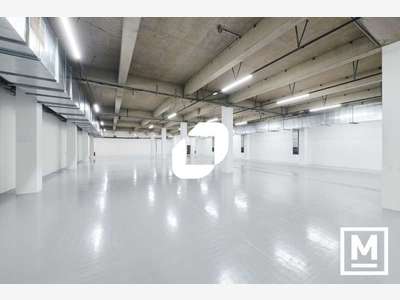 A louer Bureaux 955m² Montreuil