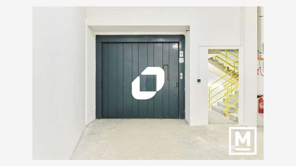 A louer Bureaux 955m² Montreuil