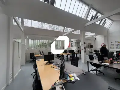 A louer Bureaux 360m² Montreuil