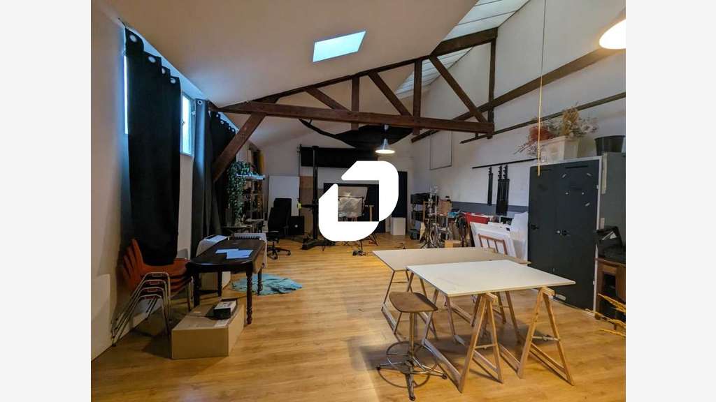 A louer Bureaux 163m² Montreuil