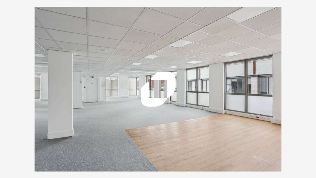 A louer Bureaux 583m² Montreuil
